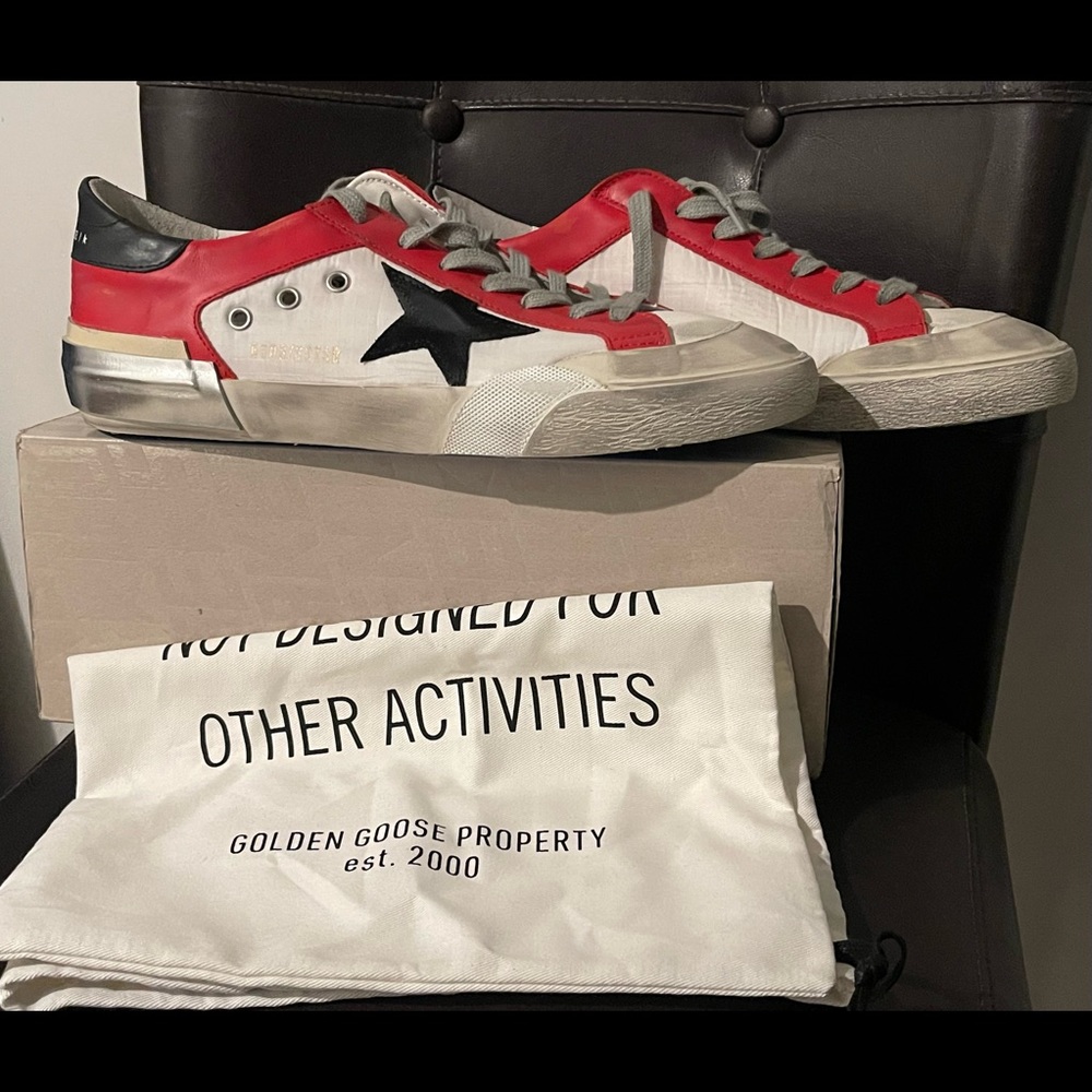 GOLDEN GOOSE MENS SUPERSTAR SNEAKERS